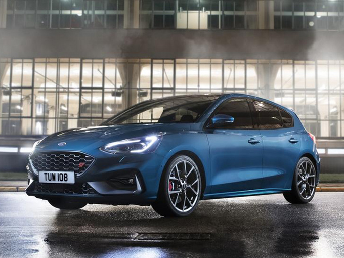 福特推全新“小钢炮”，搭2.3T引擎，破百不超6秒，让你忘记高尔夫