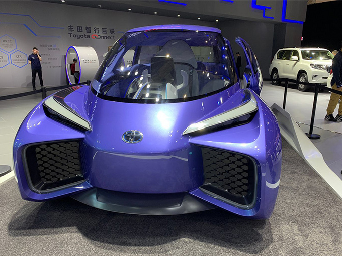 丰田全新电动概念车正式亮相 搭液晶仪表盘