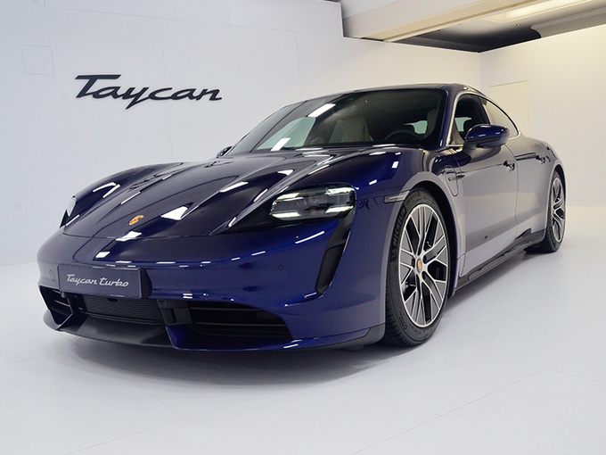 中国富豪专属！保时捷纯电轿跑，149.8万起售，还买特斯拉吗？