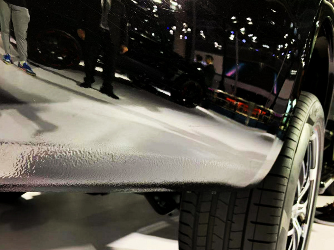 全球首款奔驰巴博斯皮卡细节全曝光