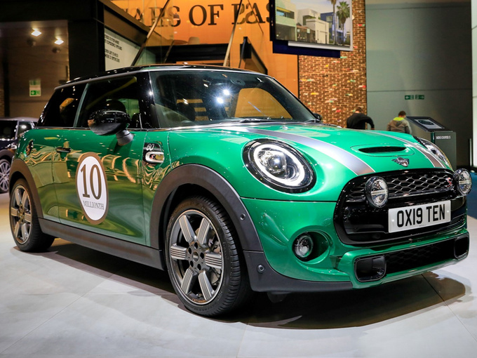 “宝马”新轿车！搭2.0T增压，想买要抓紧了，现任车主：回头率超高