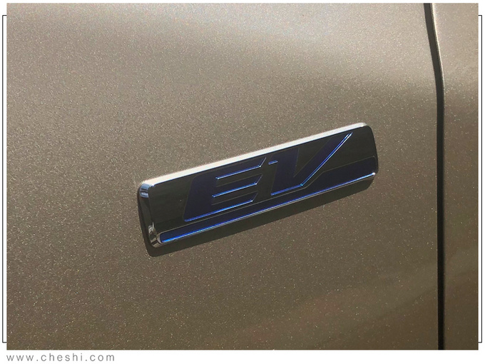 这是电动的“XR-V”？本田新SUV实拍，“丐版”配置就很高，年内开卖