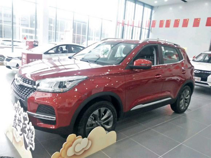 奇瑞瑞虎5x高配SUV，换1.5T动力，售8.99万，这个月就能买