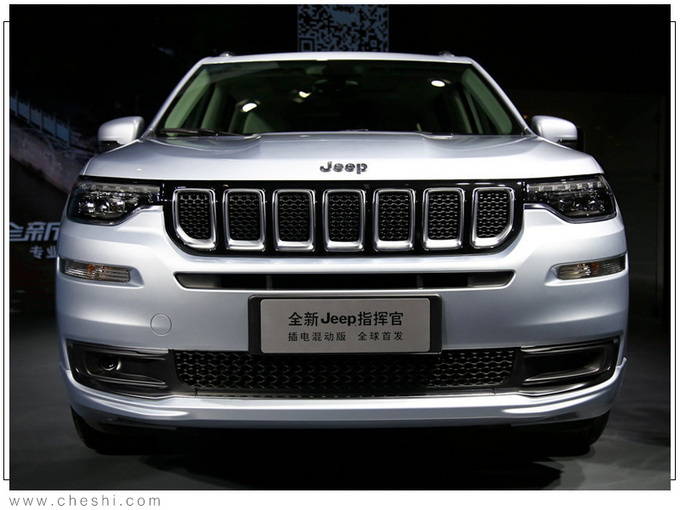 Jeep最省油的SUV 30万出头！和汉兰达一样大 百公里1.6个油