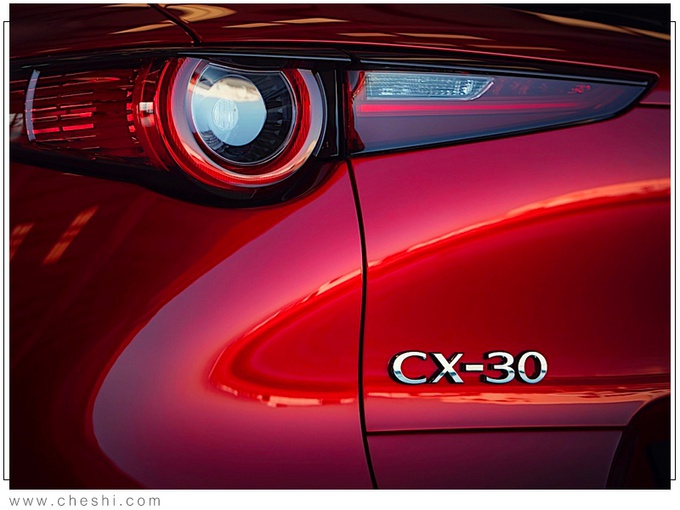 马自达CX-30售价泄露！搭2.5L，跨界车更身吸睛，选它还是CR-V？