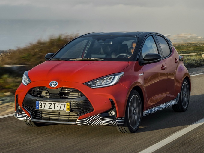 丰田全新Yaris曝光！春季开售，搭1.5L引擎，比本田飞度帅气？