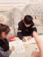 确认过眼神，是撞脸的人