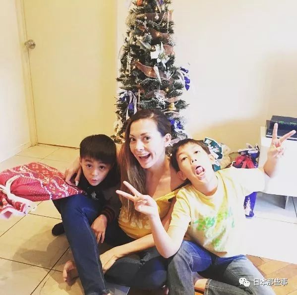 土屋安娜Instagram报告好消息 她竟然生第四胎了