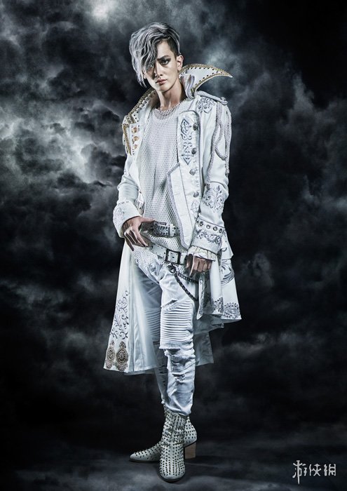 �ɰ������ֳָ�ͷ��������������̨�����¶�ױ�չ���