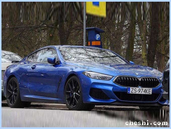 宝马旗舰轿车现身街头！3.7秒破百，88万就能买，比奔驰S级更拉风