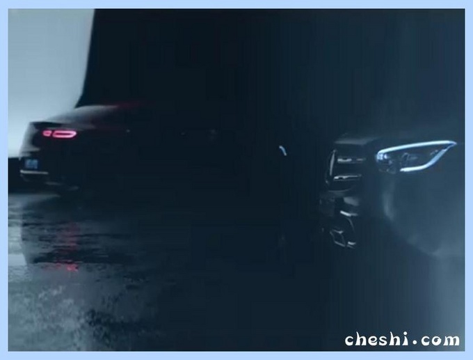 配全尺寸液晶屏,奔驰新轿跑SUV将开卖,颜值秒杀宝马X4