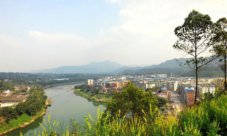 除了柏林镇,江津区还有一个西湖镇,和大名鼎鼎的景区杭州西湖同名,难