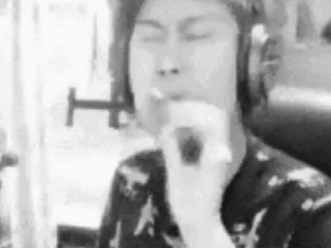 为什么越来越多的游戏主播,宁愿背负千万违约金,也要玩命跳槽?