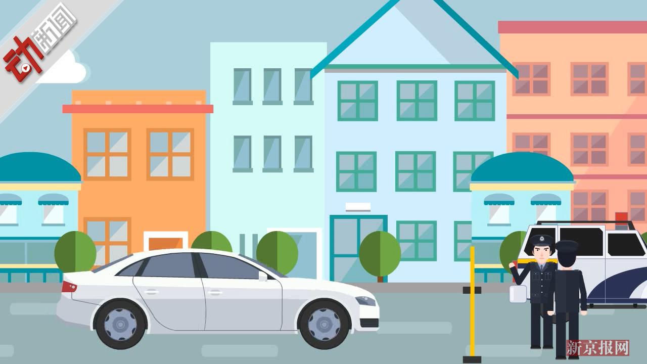 女子乘网约车遇民警查车 司机踩紧油门逃警 平