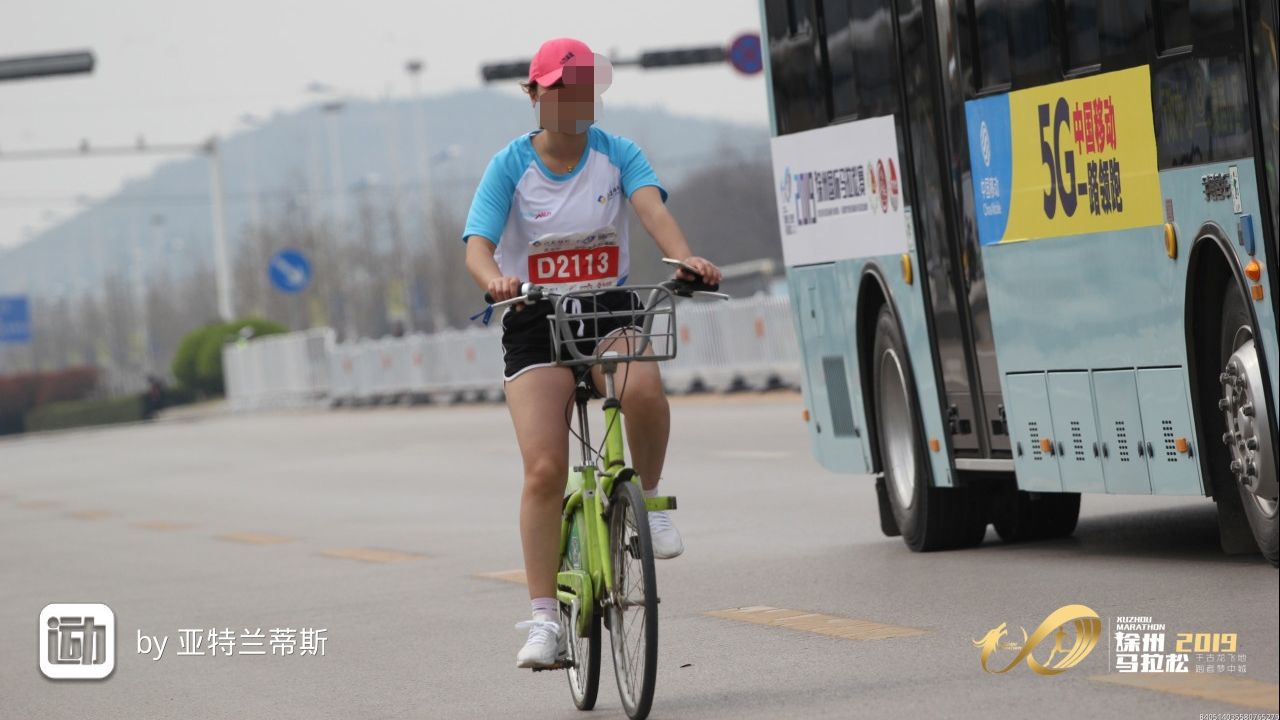 共享单车女老总_共享单车图片