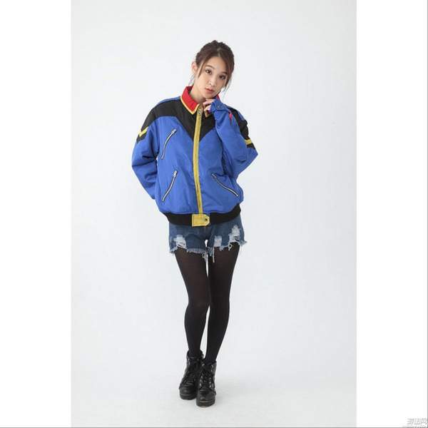 《机动战士高达》推阿姆罗夹克 造型还原,售价1967元