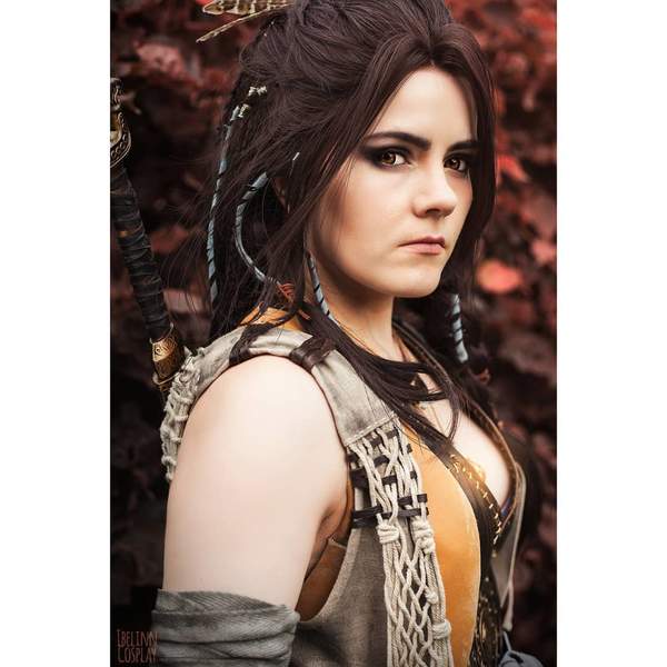 《战神4》芙蕾雅Cosplay 惟妙惟肖,完美还原丛林女巫