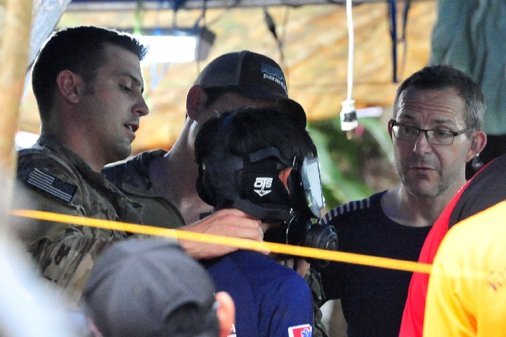 他们最先找到泰国少年足球队