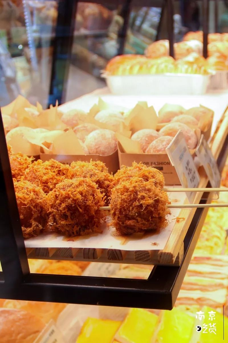 好吃到丧心病狂!被抖音刷上热门的雨花客厅,并