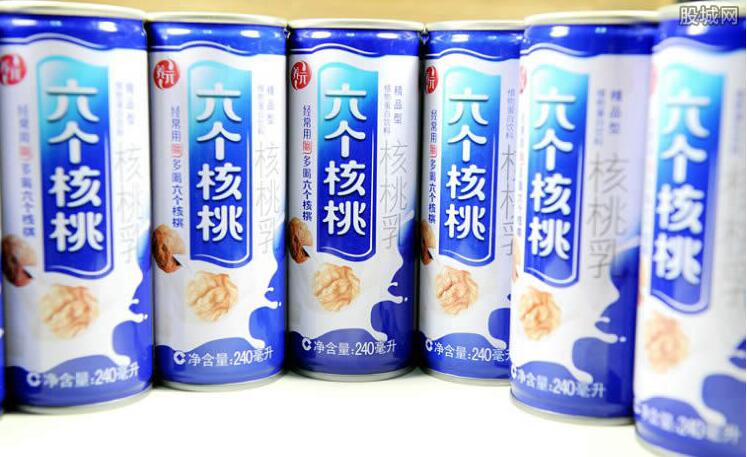 央视曝光核桃花生 冒牌饮料竟是用这些东西做出来的__财经头条