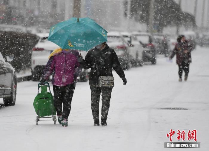 北方迎今冬以来最大范围降雪 北京等地或降下初