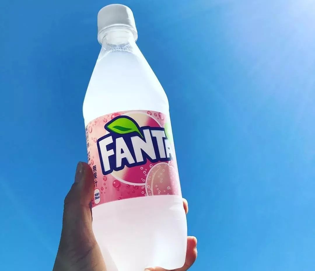 刷爆朋友圈的水蜜桃味透明汽水,你喝过了吗?