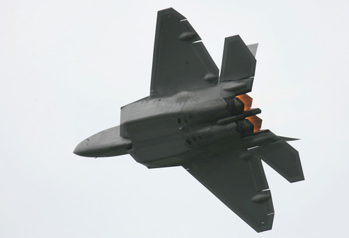 图为美军F22战斗机(2008年7月14日) 新华社记者 谢秀栋 摄