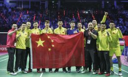 时隔6年中国队再捧汤姆斯杯|石宇奇|中国队|汤