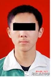 学生“裙子要在膝盖以下” 这个要求让网友吵翻了
