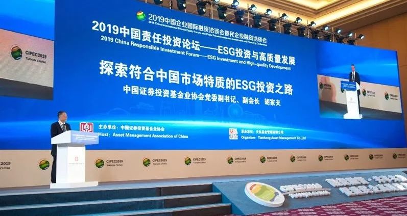 好运网网址-“扫码识保姆”助推家政行业健康发展