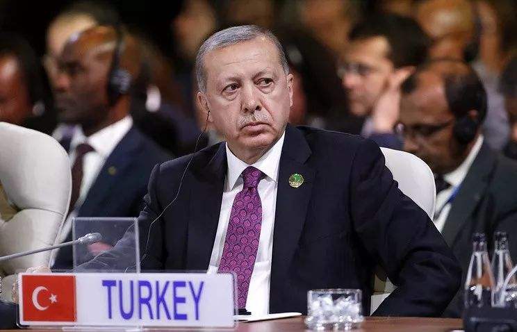 美国制裁加关税压垮了土耳其里拉,特朗普在把