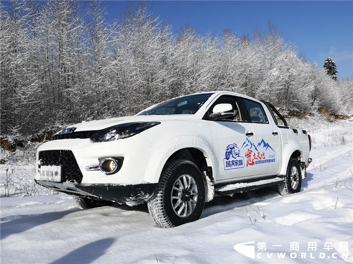 驰骋长白山 且看域虎如何在冰雪世界为所欲为