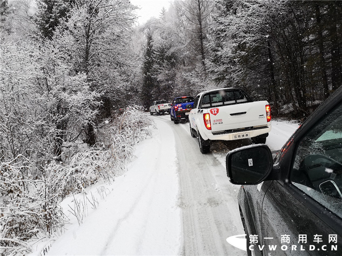 驰骋长白山 且看域虎如何在冰雪世界为所欲为