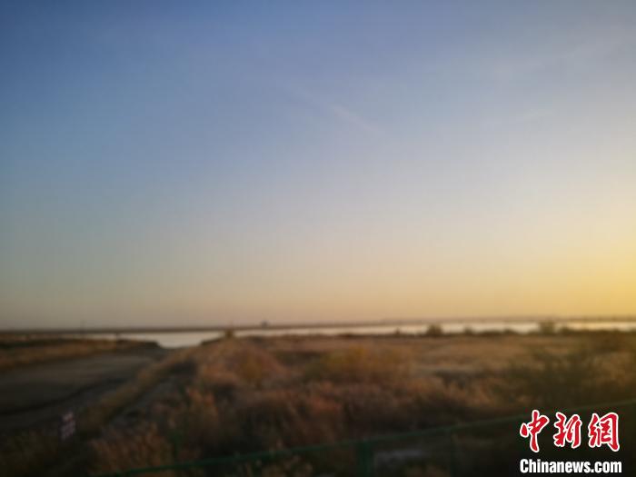 图为黄河内蒙古段。(资料图) 李爱平 摄