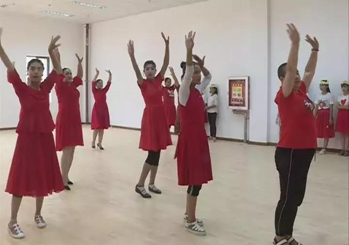 代新作为新篇章】墨玉县文体中心免费培训班正