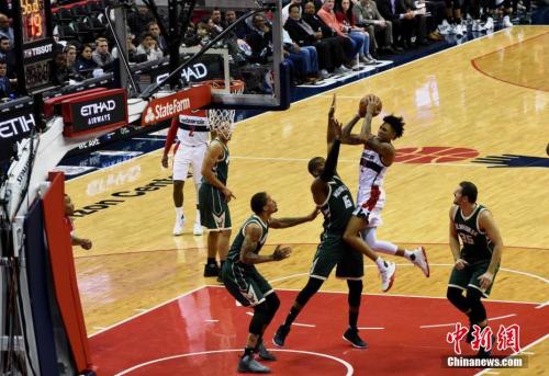 NBA球队实力榜:雄鹿升至榜首 勇士紧随其后