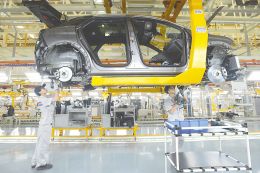 成都汽车消费调查:豪车消费不逊色 每4人中1人