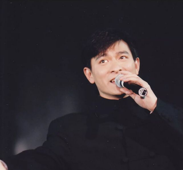 有人称刘德华唱歌不如张学友,跳舞不如郭富城,演戏不如黎明,凭什么进