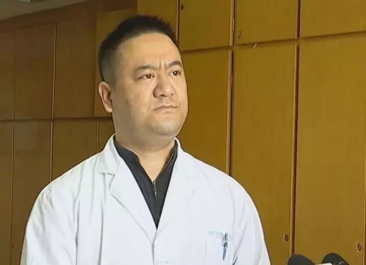 监控曝光!合肥1岁半男童小区里半张脸被狗咬烂