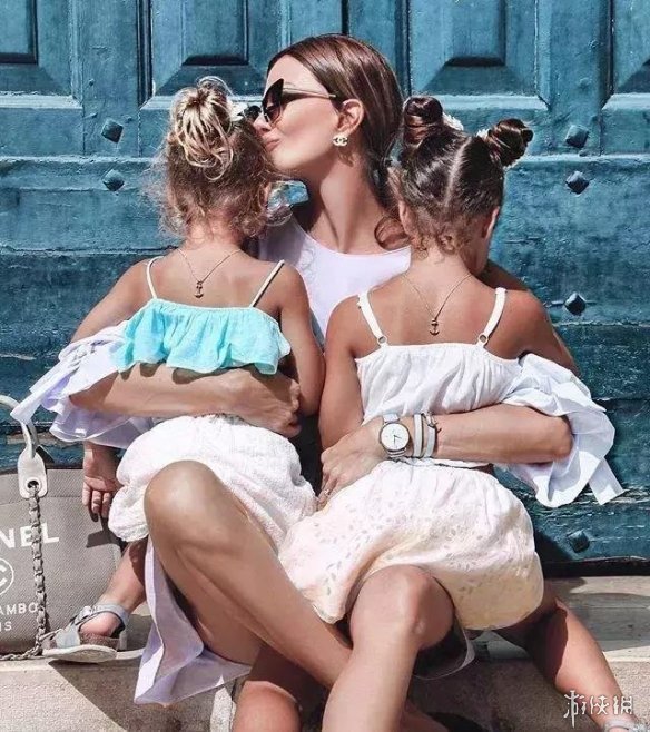 你能看出她快50了吗?奶奶级的火辣美人堪称岁月宠儿