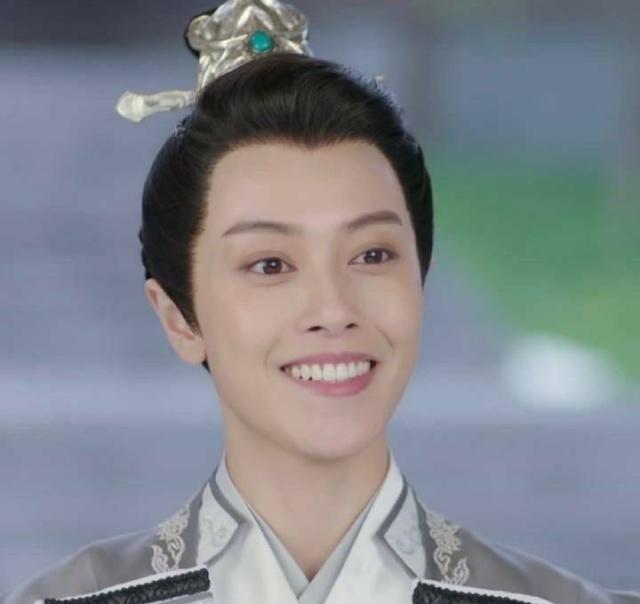 《小女花不弃》男配,竟是反串出演!邢恩戏里,戏外都是攻气十足