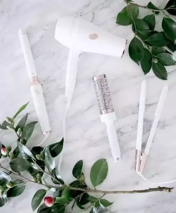 养生丨头发多久洗一次最好?做错的头发越掉越多!