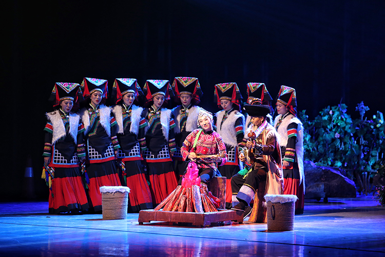 楚雄彝族音乐舞蹈服饰亮相京城