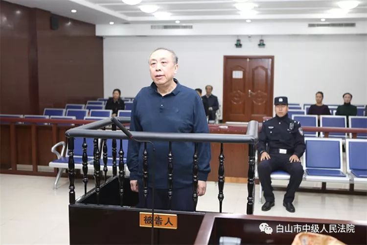 ub8官网网址 - 故事:“可以帮我个忙吗?我缺个女朋友,觉得你挺合适”(下)