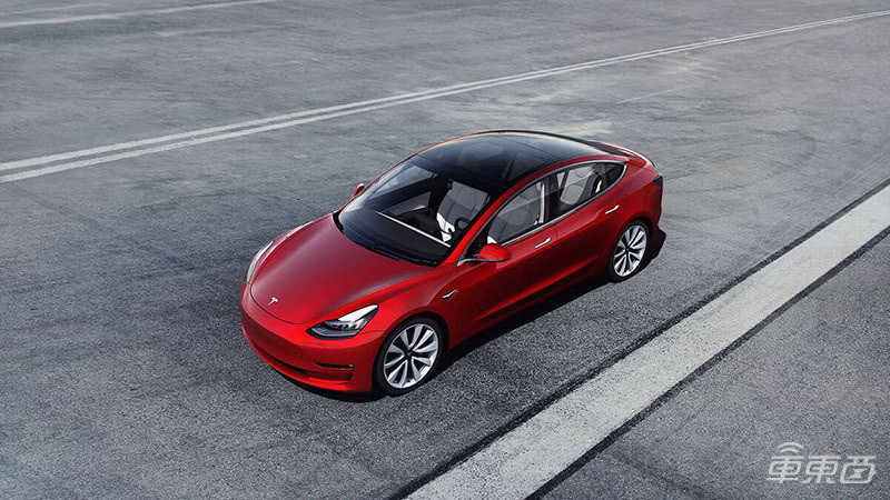 特斯拉Model 3
