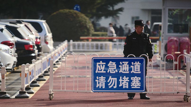 北京重症老师转院:接收医院工作人员已做好准