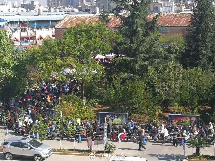 松口气!昆明电动车上牌可先上车后补票!只有