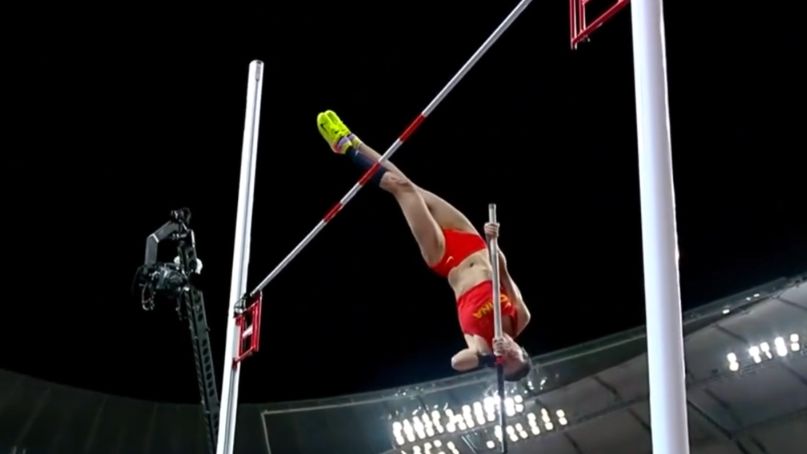 体育晨报：巴萨夺冠一步之遥，中国男队接力犯规