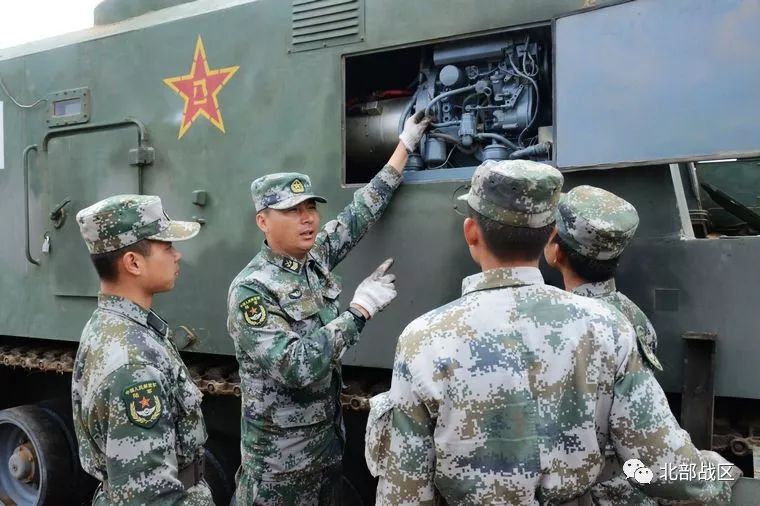 来越多大学生士兵涌入军营的今天,谁来为低学