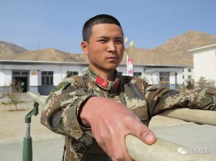 与军人口述_军人动漫图片